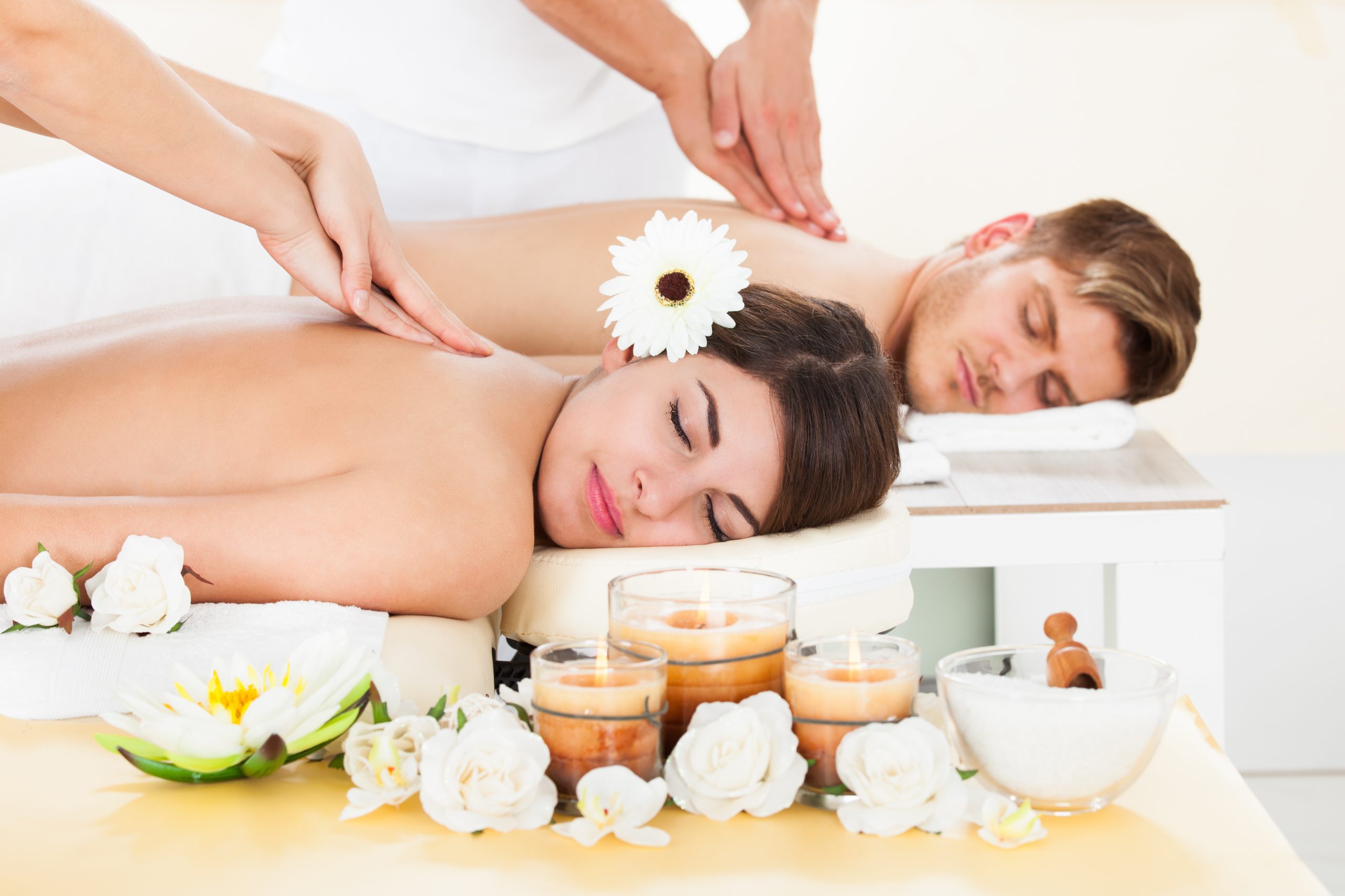 couples having Aromatherapy Massage